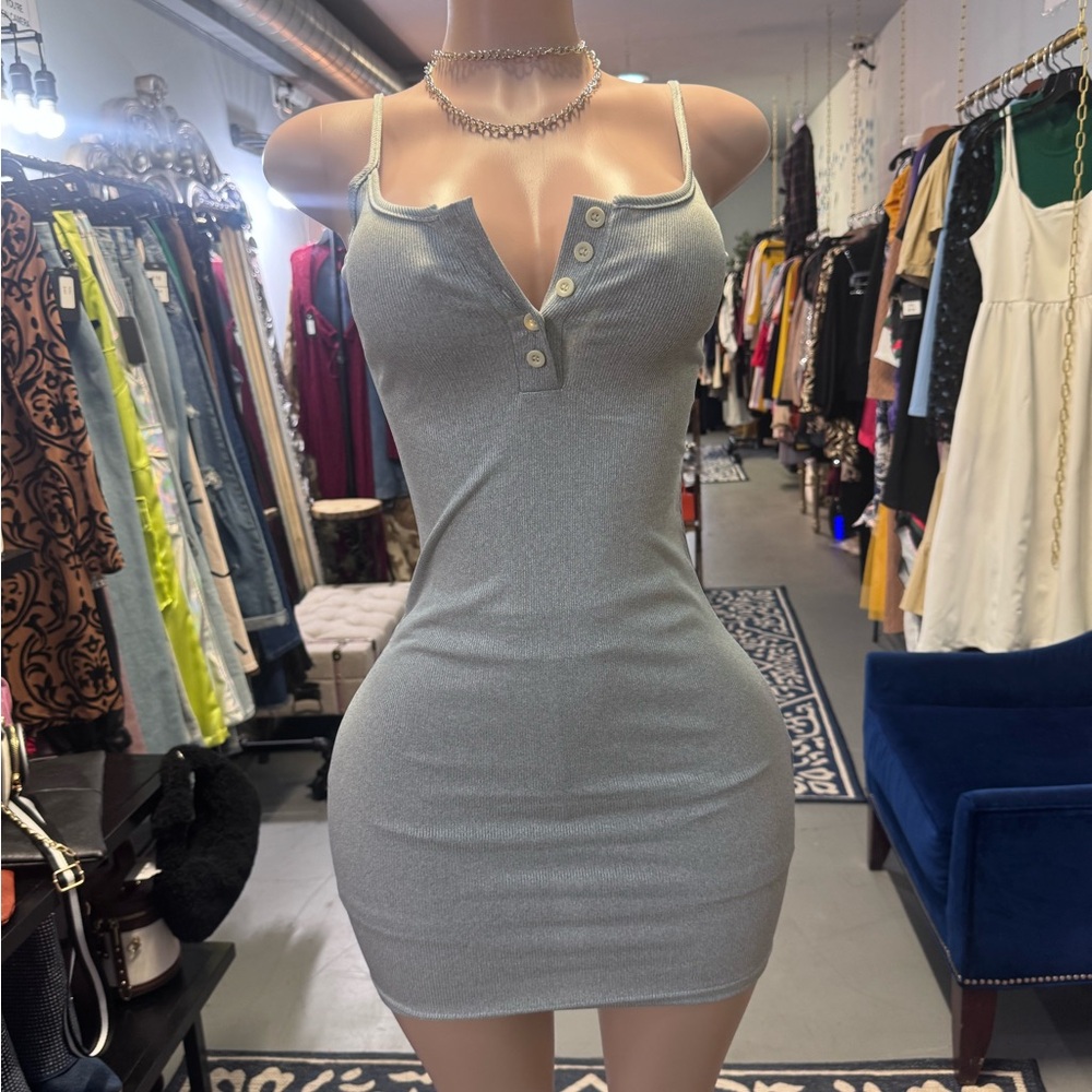 Elegant Gray Sleeveless Dress